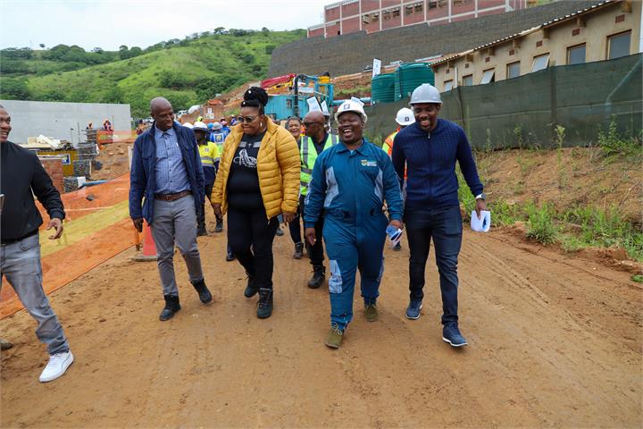 Minister Pemmy Majodina together with Deputy Minister Sello Seitlholo on an  oversight visit at Lower uMkhomazi Bulk Water Supply