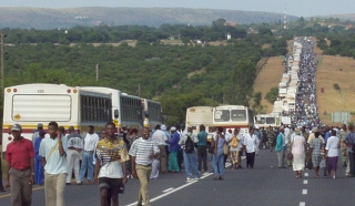 Bus strike 2001-01-30 (3)